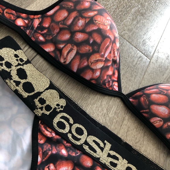 69 SLAM Badass skull and coffee bean bikini - Picture 2 of 2